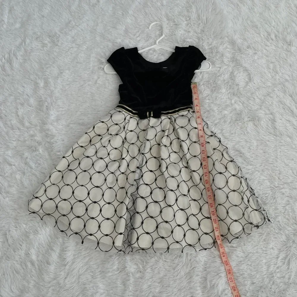 Girls Jona Michelle Black and White Formal Dress Size 8
